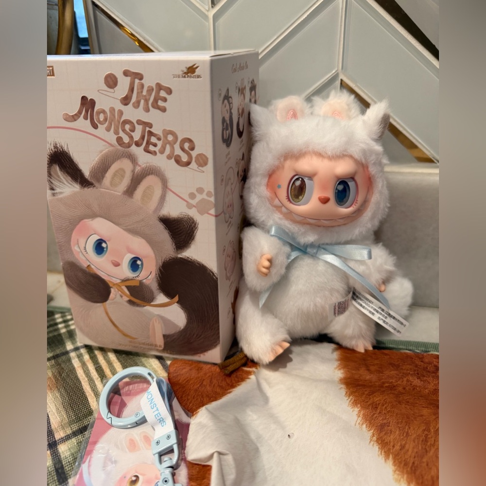 Pop mart the monsters Labubu cat mode on series - Persian kitty